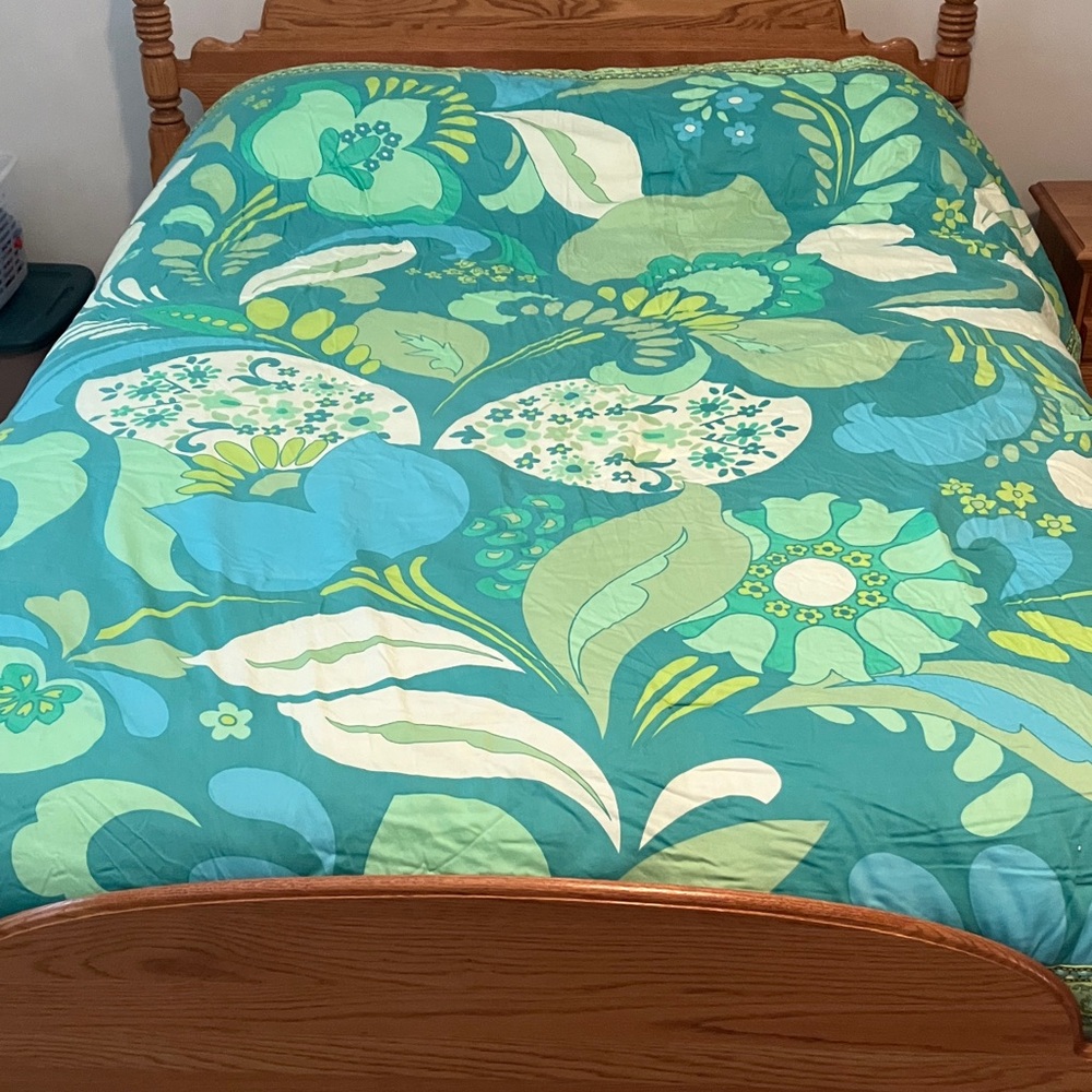 Organic Cotton Floral Paradise Reversable Comforter in Green and Blue